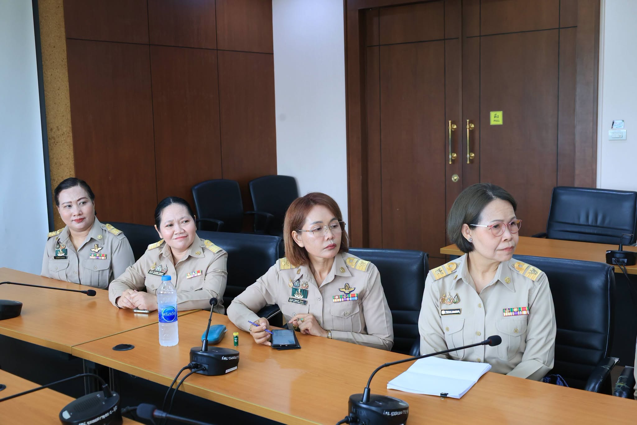 title - คณะผู้บริหาร ส.ป.ก. แสดงความยินดี เนื่องในโอกาส ปลัดกระทรวงเกษตรและสหกรณ์ เข้ารับตำแหน่งใหม่